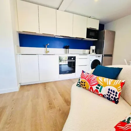 Des Plages 285 M2 Classe 5etoiles Premium 14 Personnes Et Piscine *