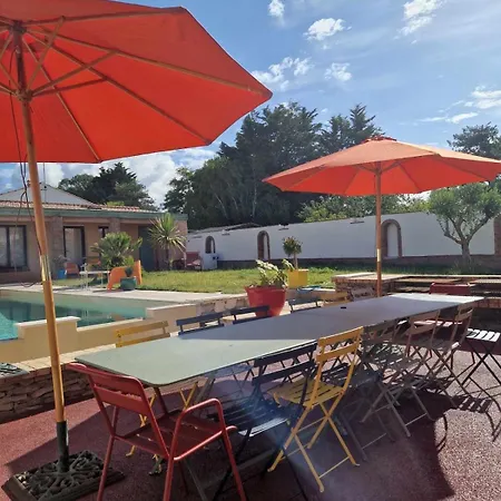 Des Plages 285 M2 Classé 5étoiles Premium 14 Personnes Et Piscine Villa