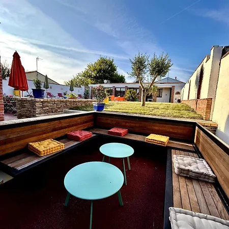 Des Plages 285 M2 Classé 5étoiles Premium 14 Personnes Et Piscine *