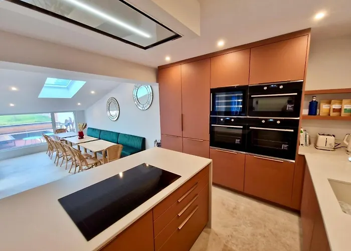 Des Plages 285 M2 Classé 5étoiles Premium 14 Personnes Et Piscine * Les Sables-dʼOlonne