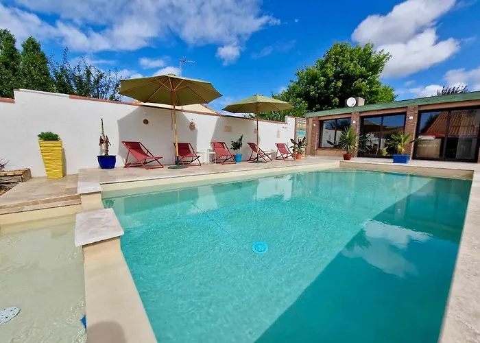 Des Plages 285 M2 Classé 5étoiles Premium 14 Personnes Et Piscine Les Sables-dʼOlonne