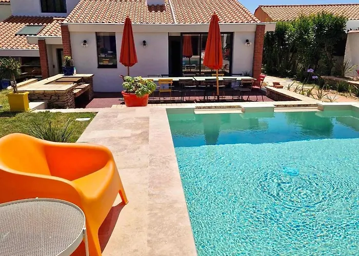 Villa Des Plages 285 M2 Classé 5étoiles Premium 14 Personnes Et Piscine Les Sables-dʼOlonne