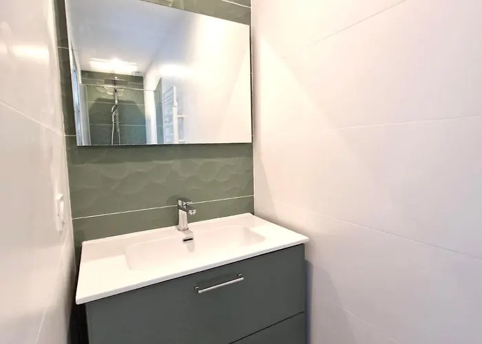 Des Plages 285 M2 Classé 5étoiles Premium 14 Personnes Et Piscine * Les Sables-dʼOlonne