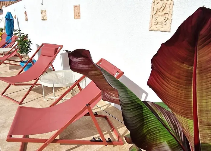 Des Plages 285 M2 Classé 5étoiles Premium 14 Personnes Et Piscine