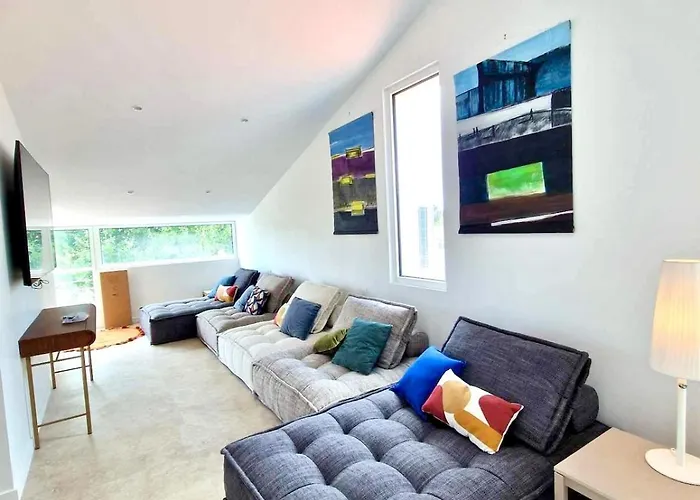 Des Plages 285 M2 Classé 5étoiles Premium 14 Personnes Et Piscine