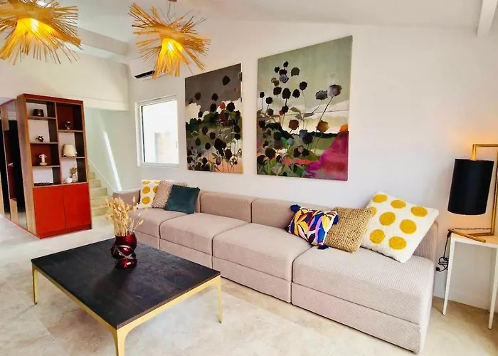 Des Plages 285 M2 Classé 5étoiles Premium 14 Personnes Et Piscine Les Sables-dʼOlonne