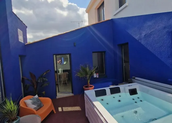 Des Plages 285 M2 Classé 5étoiles Premium 14 Personnes Et Piscine Villa